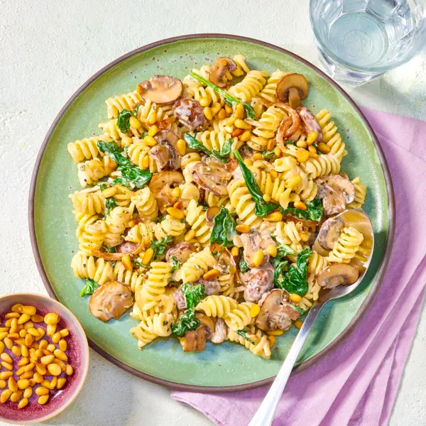 Pâtes aux champignons et épinards