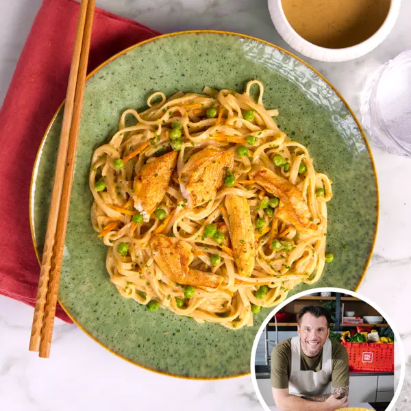 Nouilles sautées à la dinde et cacahuètes