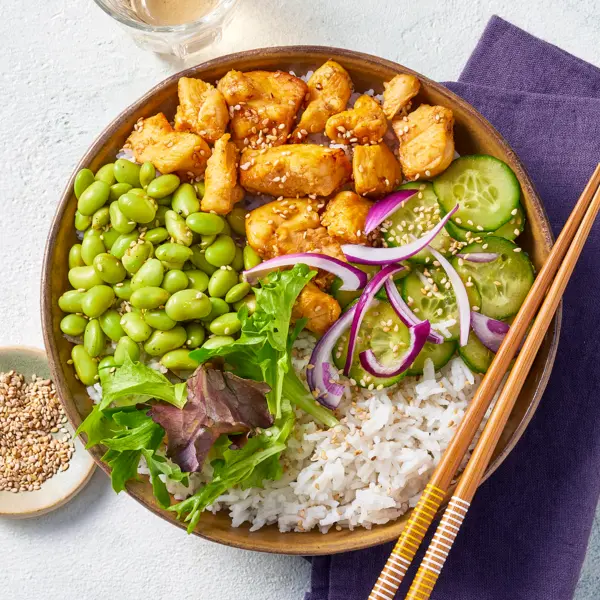 Bowl de poulet à la coréenne edamame et concombre