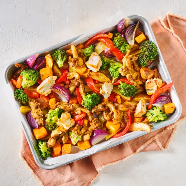 Emincé de poulet et légumes au four