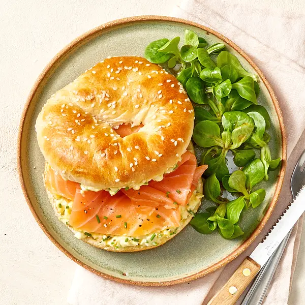 Egg sandwich saumon fumé