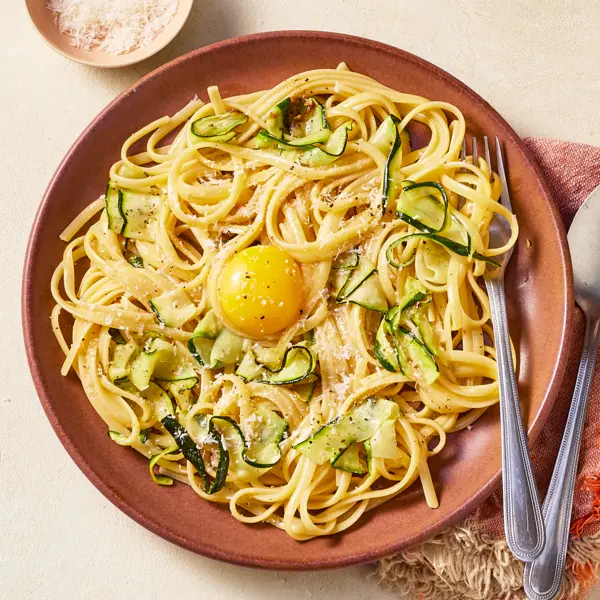 Pâtes aux courgettes façon carbo