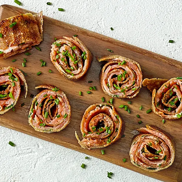 Rolls de galette au saumon fumé