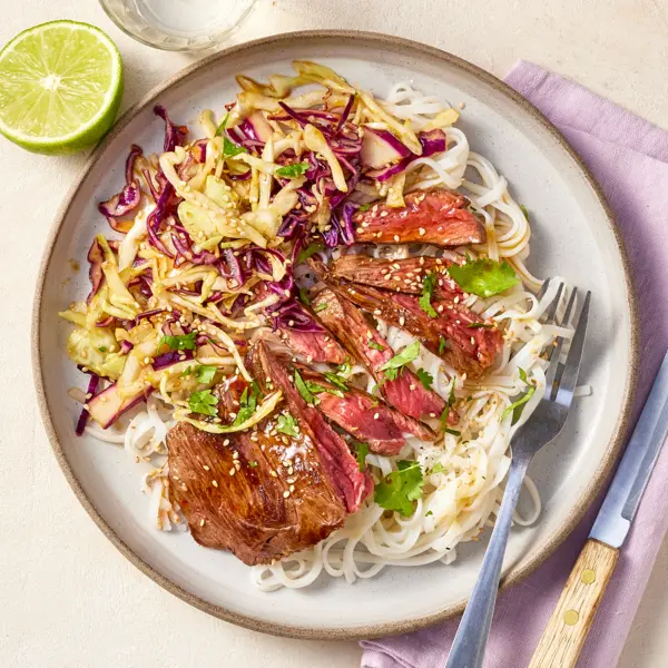 Salade de steak & coleslow à l'asiatique