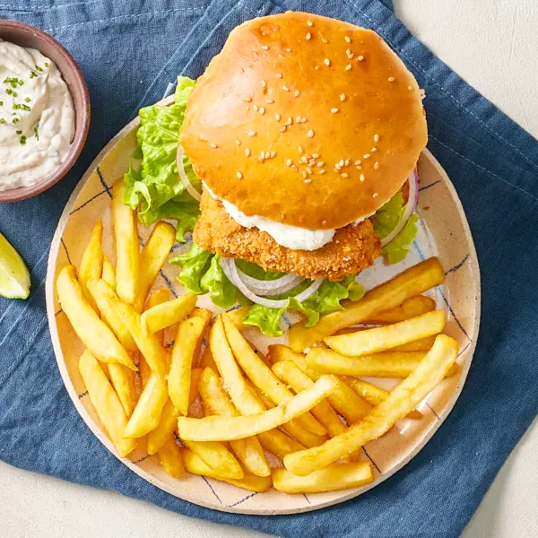 Burger au poisson et frites