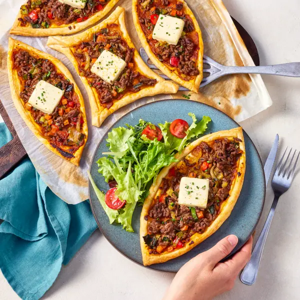 Feuilletés au bœuf haché kiri et petits-légumes