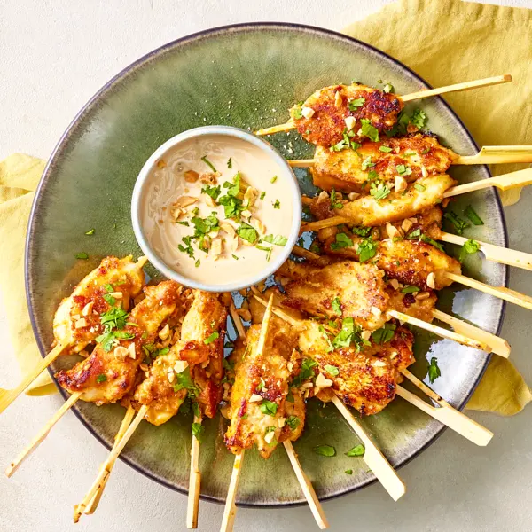 Brochettes de poulet aux cacahuètes