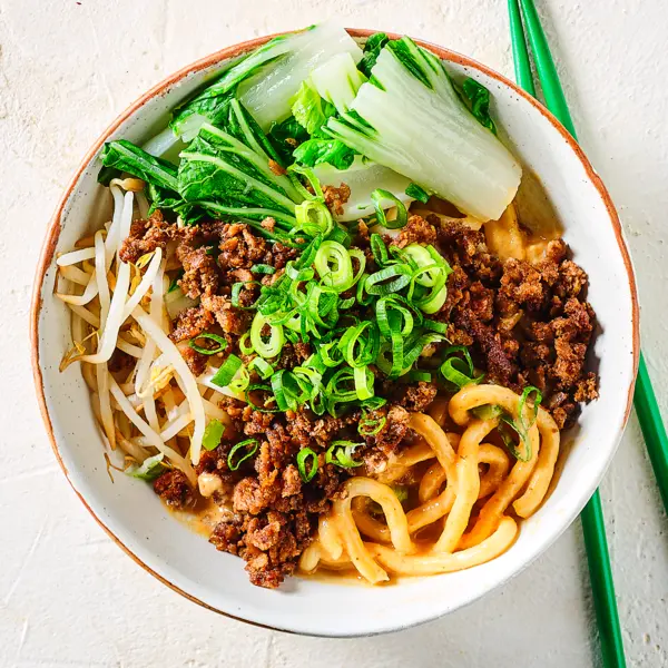 Nouilles udon porc & sésame