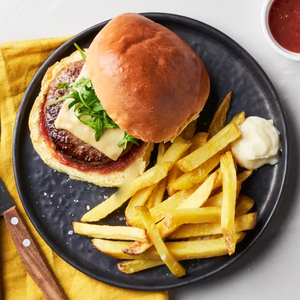Cheese burger avec frites