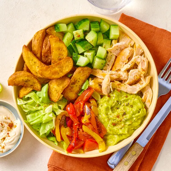 Bowl de poulet et potatoes au guacamole