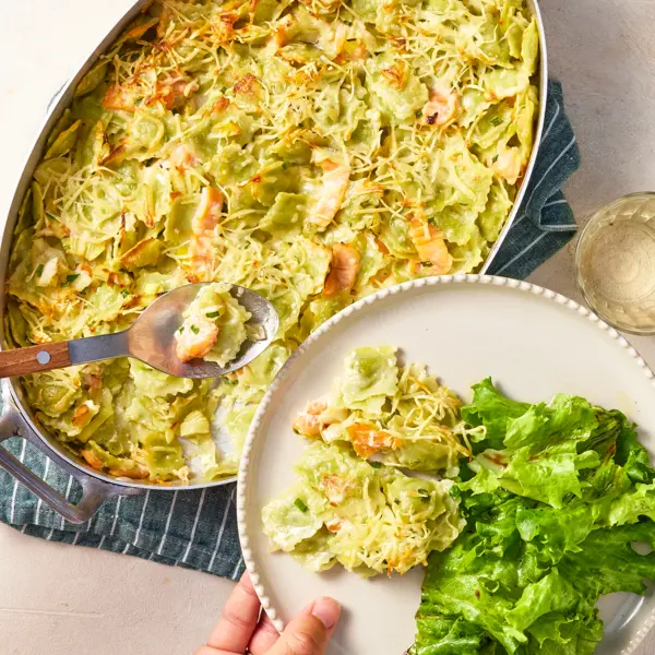 Gratin de ravioles au saumon et poireaux