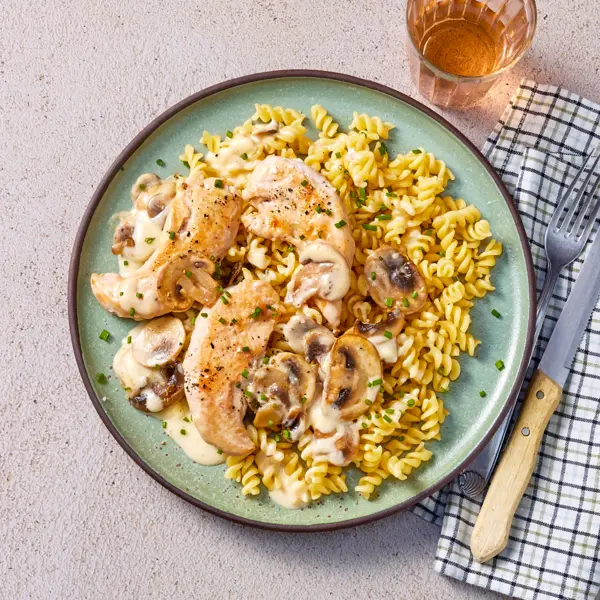 Poulet sauce camembert champignons