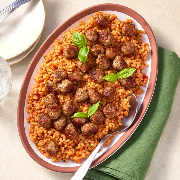 Saucisses-boulettes & blé à la tomate