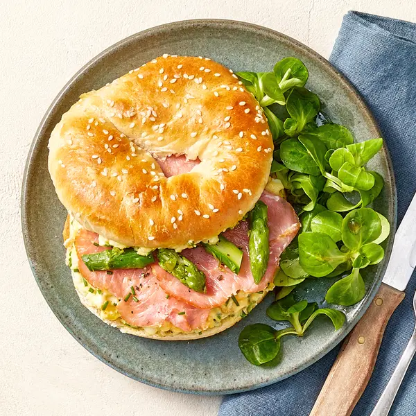 Egg sandwich asperges & bacon
