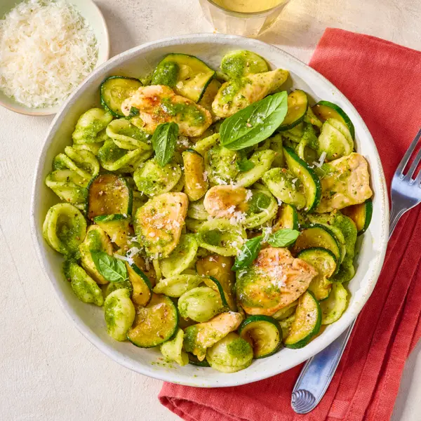 Orrechiette poulet courgette sauce pesto maison