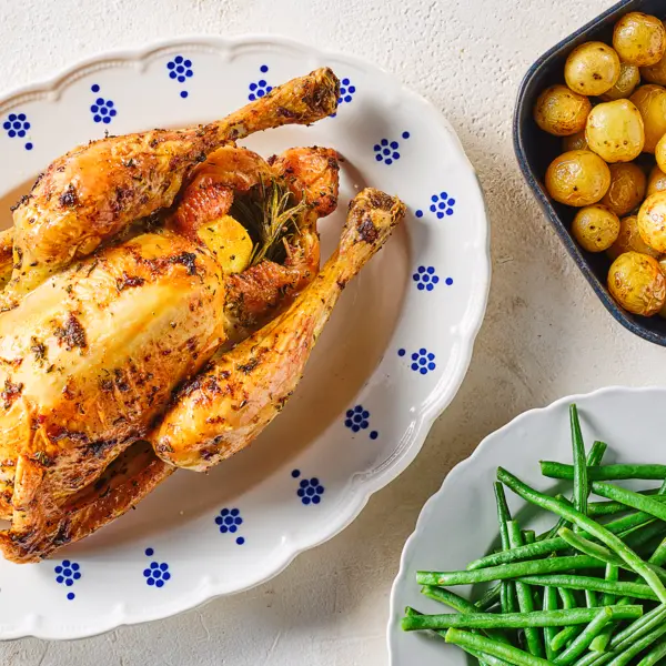 Poulet rôti, grenailles et haricots verts