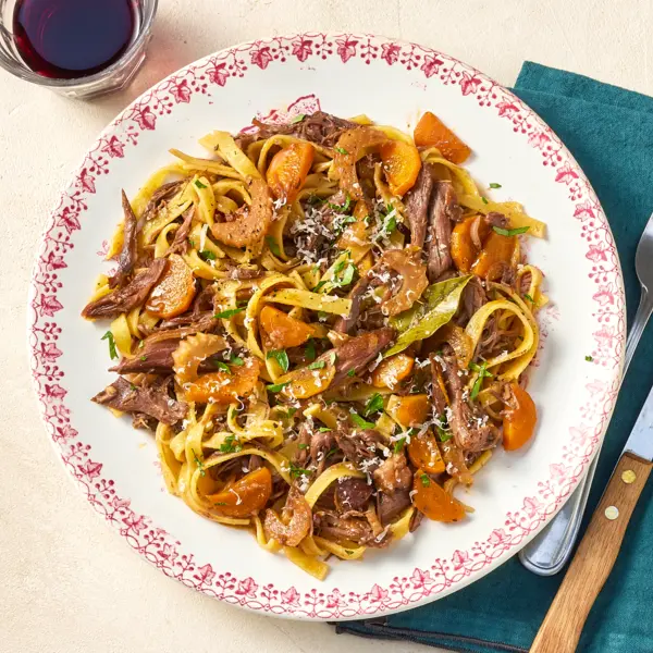 Pâtes au ragù de canard confit