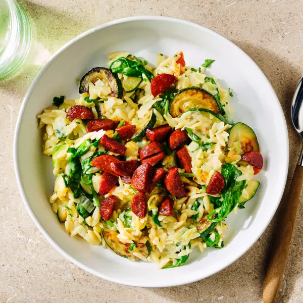 Orzo crémeux aux légumes verts & chorizo