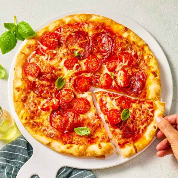 Pizza chorizo & tomates cerises