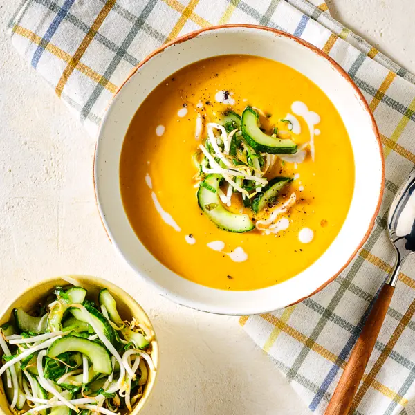 Soupe de patate douce et beurre de cacahuètes