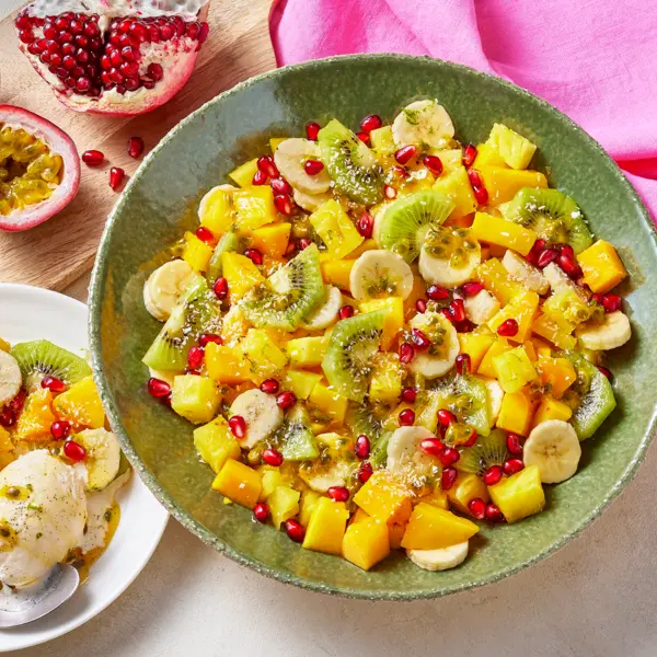 Salade de fruits exotiques et glace vanille