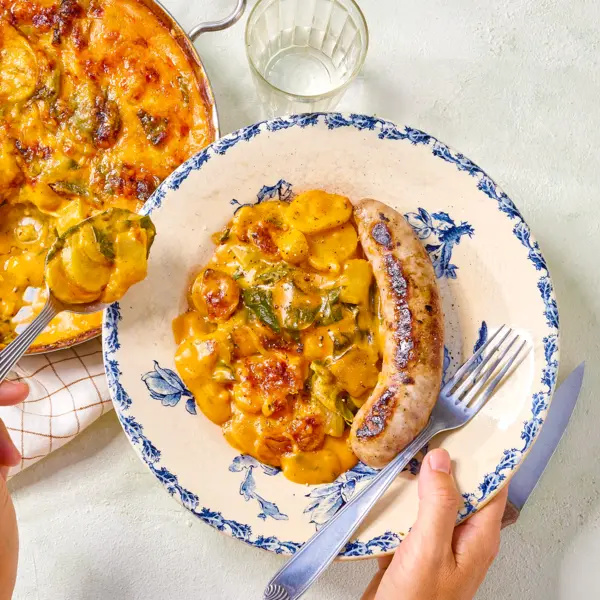 Gratin de blettes au comté et saucisses grillées