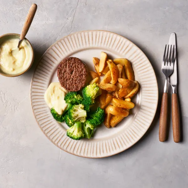 Steaks hachés avec brocoli et pommes de terre