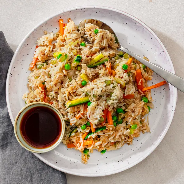 Riz aux légumes sautés