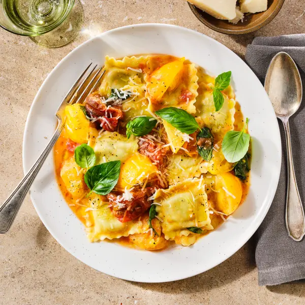 Ravioli aux épinards et ricotta façon italienne aux tomates fraîches