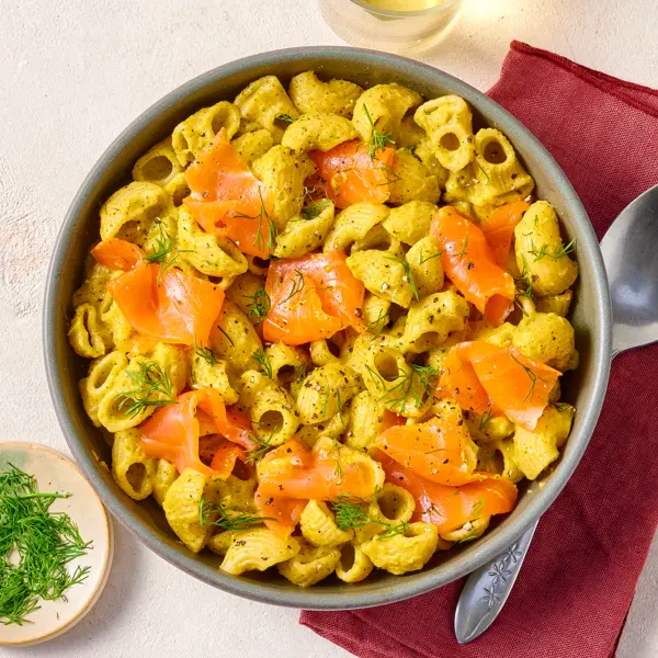 Pipe rigate crème-saumon aux courgettes