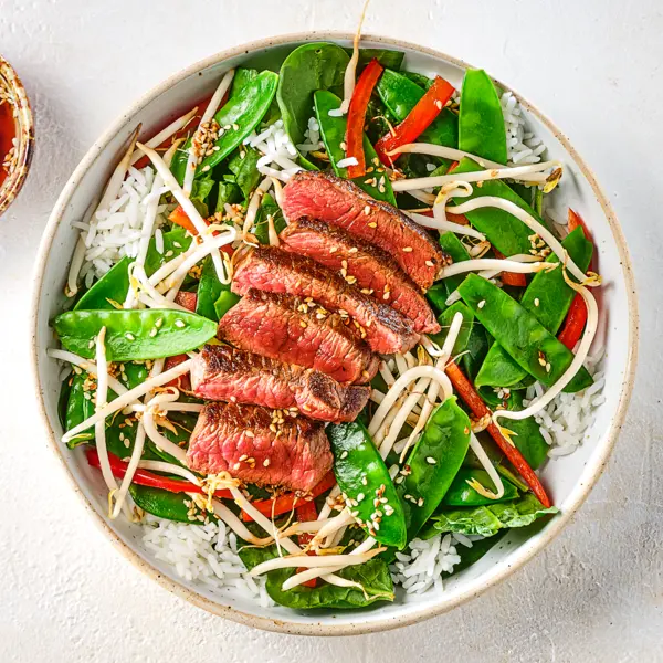 Salade de riz asiatique au boeuf