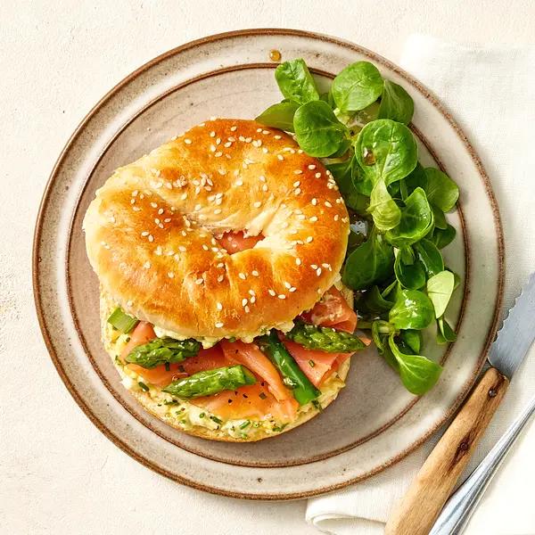 Egg sandwich asperges & saumon fumé