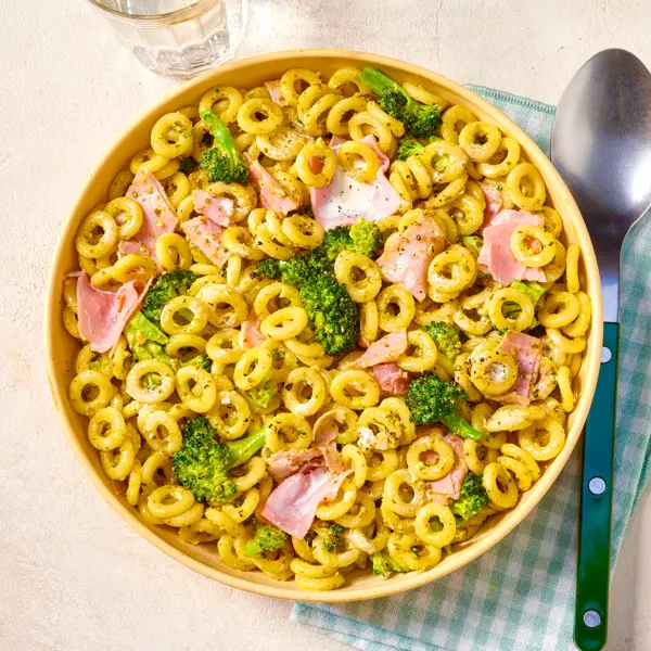 Anelli au jambon & brocoli sauce crémeuse au pesto