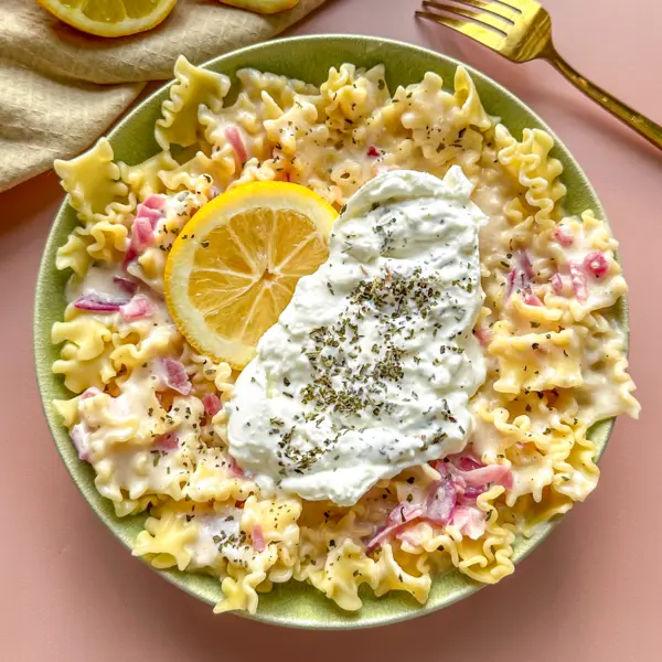 Pâtes crémeuses au citron et burrata