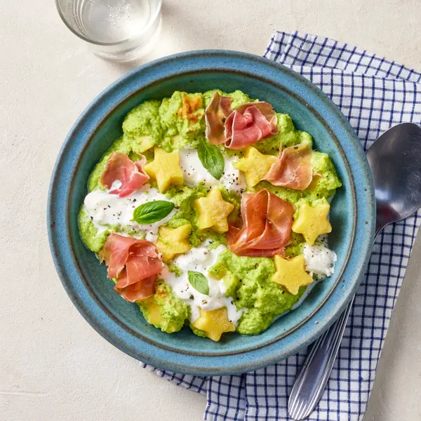 Gnocchis étoiles, sauce verte & burrata