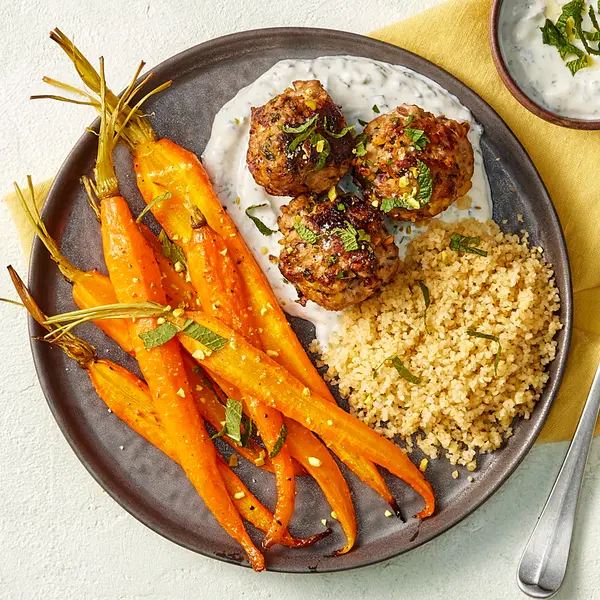 Boulettes de veau à la pistache et carottes rôties