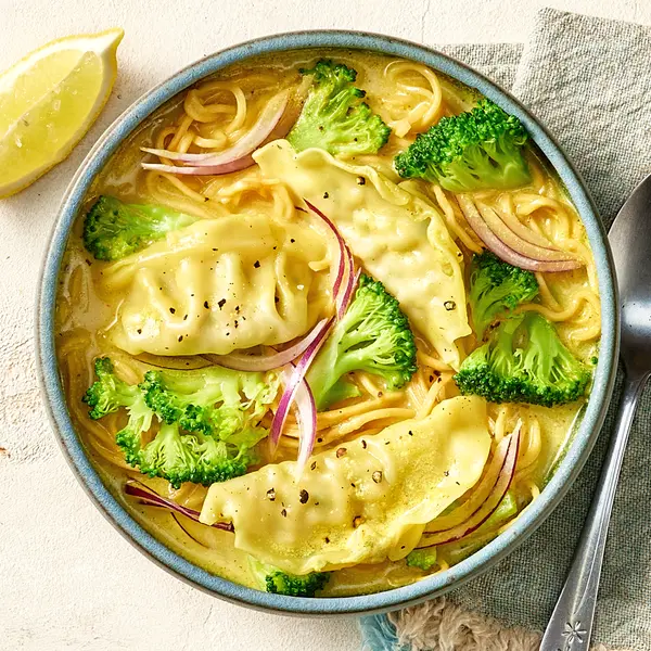 Soupe coco aux gyozas