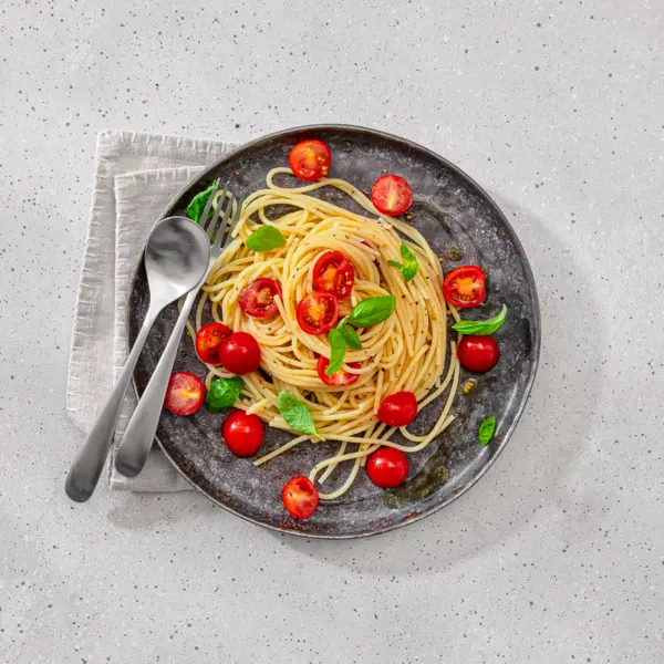 Pâtes aux tomates et basilic