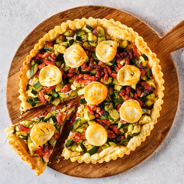 Tarte courgettes, chèvre et lardons