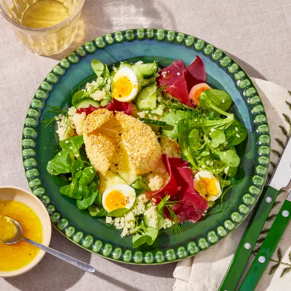 Salade de caprice pané & œufs de caille