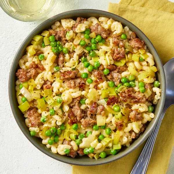 Pâtes crémeuses aux poireaux & saucisse