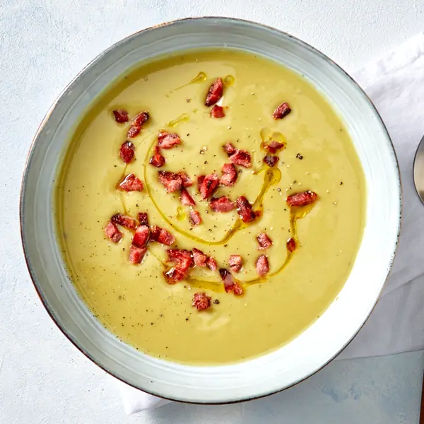 Soupe de pois cassé au lard