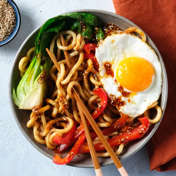 Nouilles Udon au chili et à l’ail