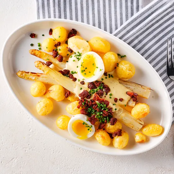 Asperges blanches rôties & sauce chorizo