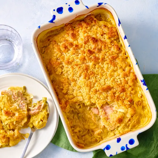Crumble salé saumon-coco aux petits légumes