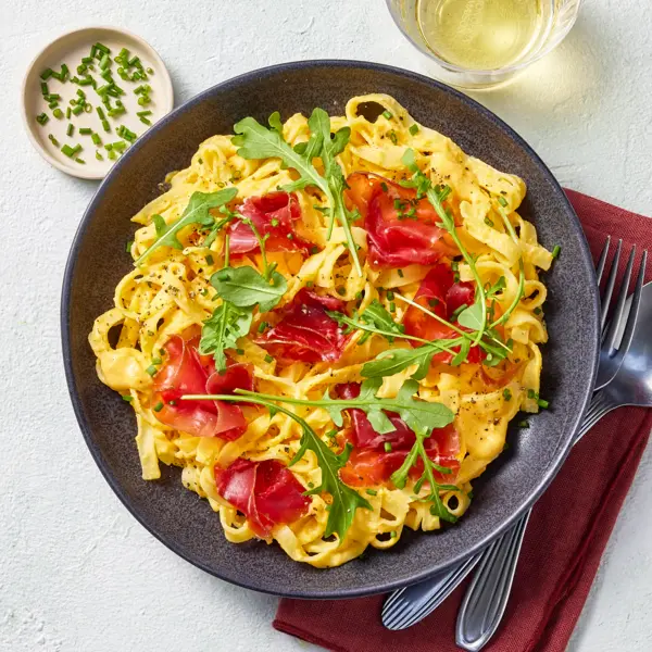 Tagliatelles à la crème de potimarron & viande des grisons