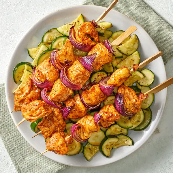 Brochettes de poulet tandoori et courgettes