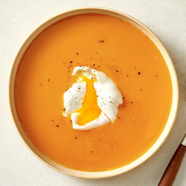 Soupe de butternut et œuf poché