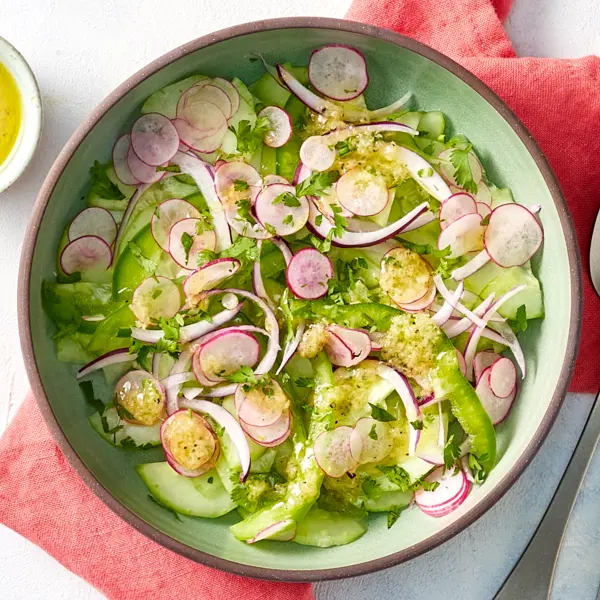 Salade de concombre à l'asiatique