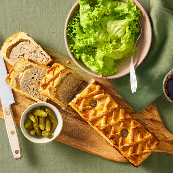 Pâté en croûte aux noisettes